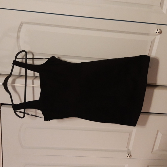 Black dress - Picture 1 of 3